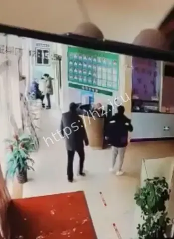 男子胸痛去医院离世